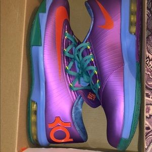 Rugrats KD size 5.5Y boys